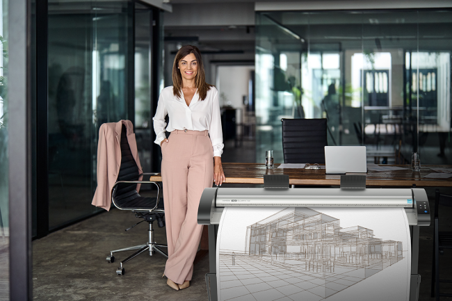 Woman next to Contex IQ Quattro X