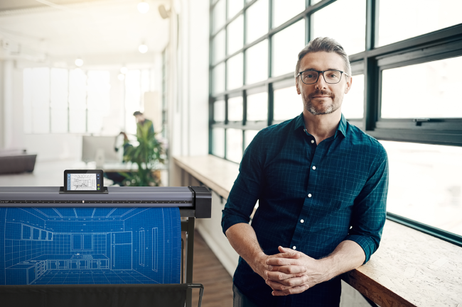 Man standing next to Contex SD One series